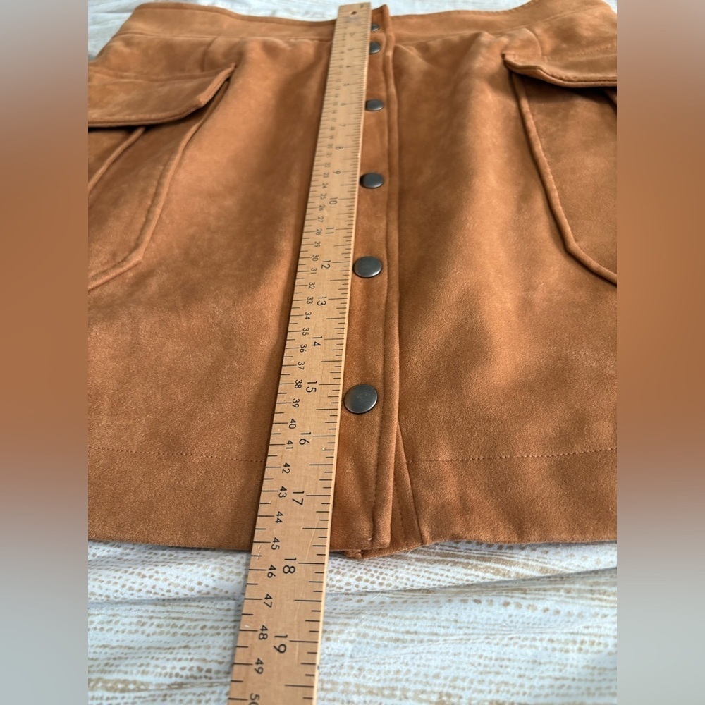 Joe Fresh tan brown faux suede button front skirt size 12 with pockets - Picture 6 of 10